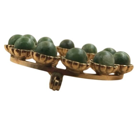 Vintage Curtis Jewelry Mfg. Co. DCE Round Jade Brooch 1-3/8" - Picture 5 of 8